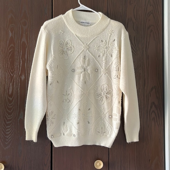 Alfred Dunner white beaded sweater. Size Medium. - Picture 1 of 9